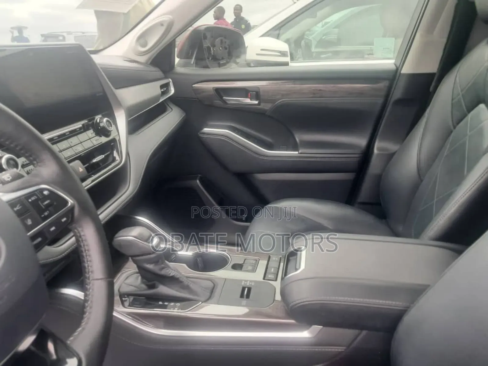 Toyota Highlander Platinum 2021 Red