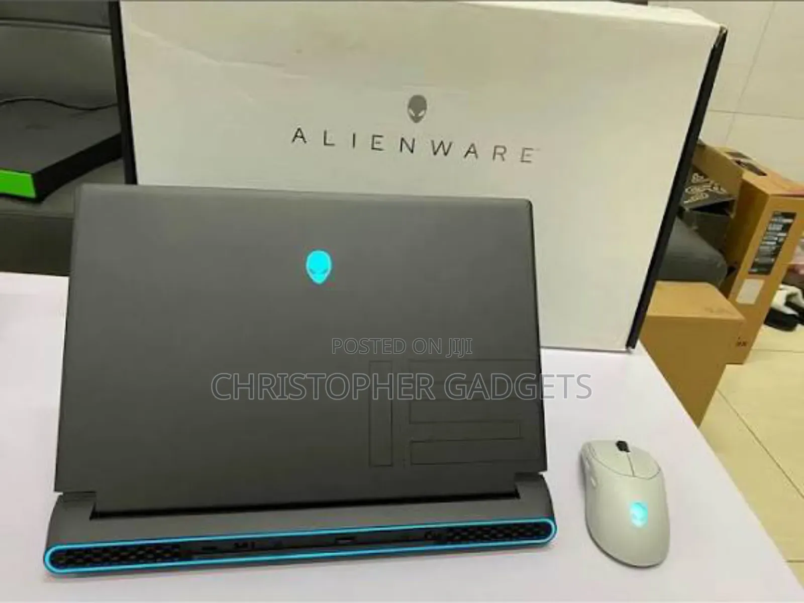Laptop Dell Alienware M16 16GB Intel Core I7 SSD 1T