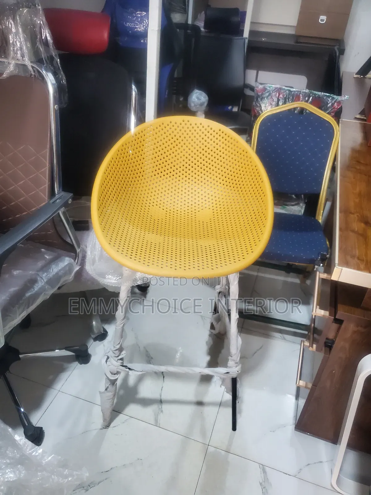 Italian Plastic High Quality Stool