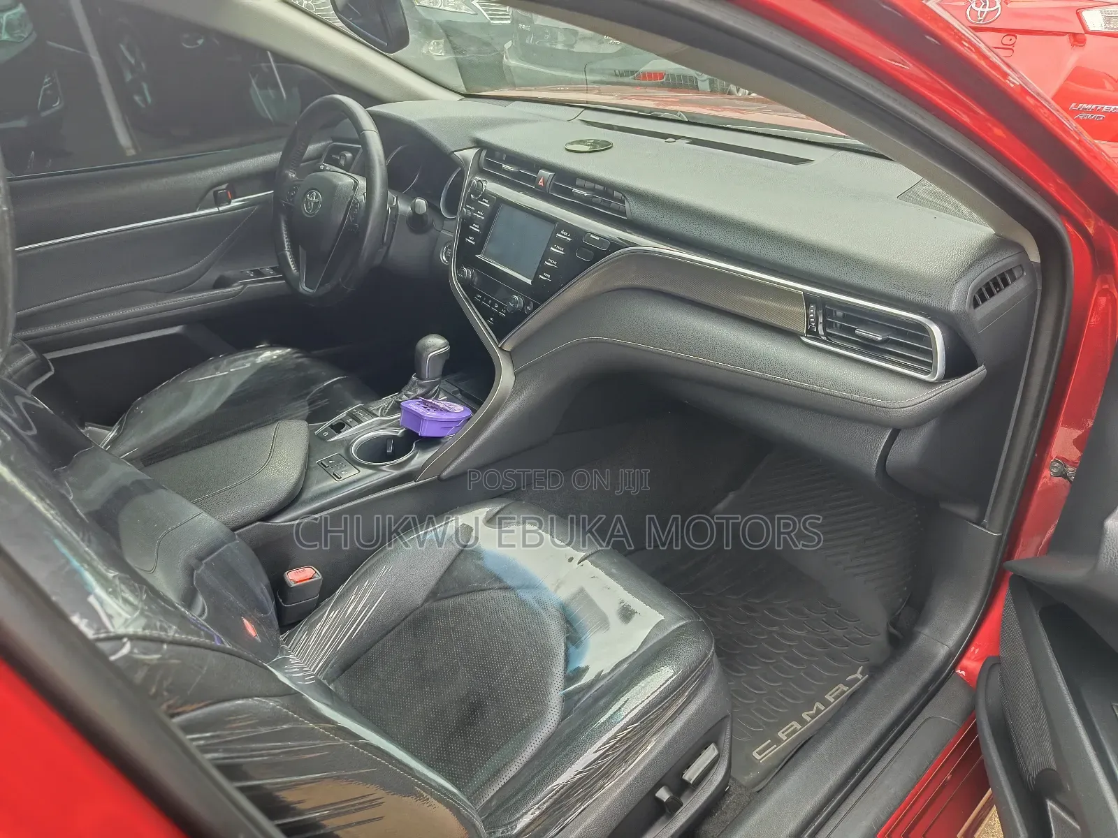 Toyota Camry XSE FWD (2.5L 4cyl 8AM) 2018 Red