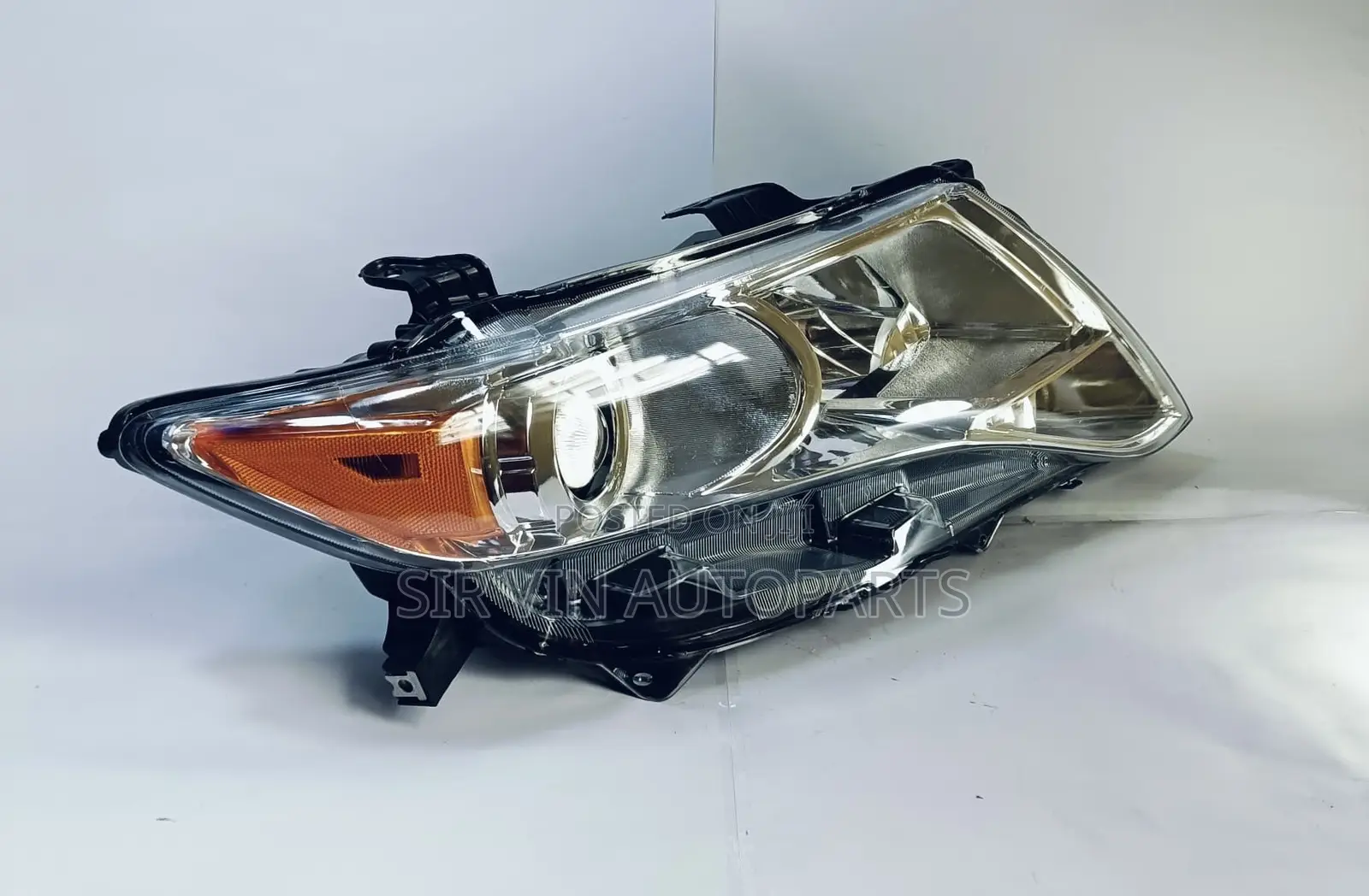 Toyota Venza 2010-2014 Headlight/Headlamp (Complete Set)