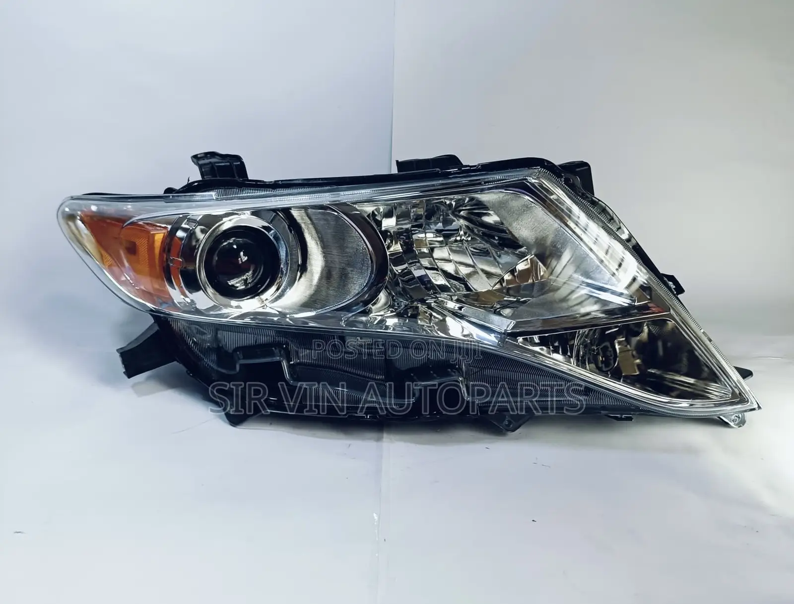 Toyota Venza 2010-2014 Headlight/Headlamp (Complete Set)