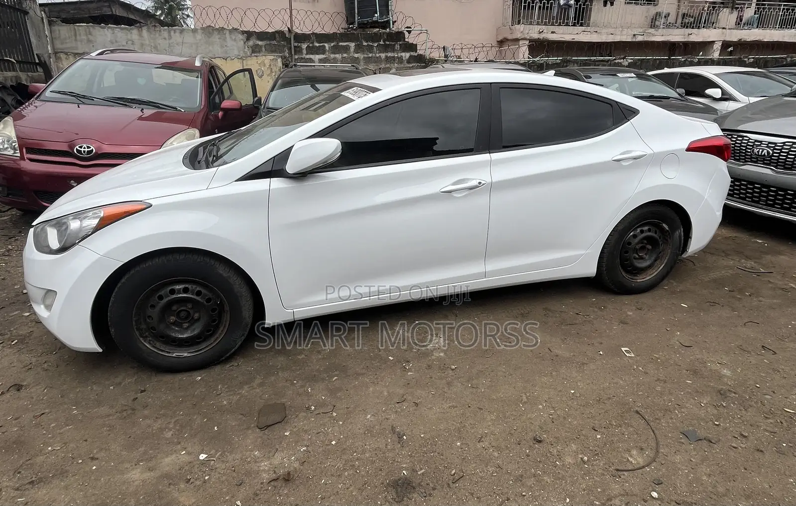 Hyundai Elantra 2012 White