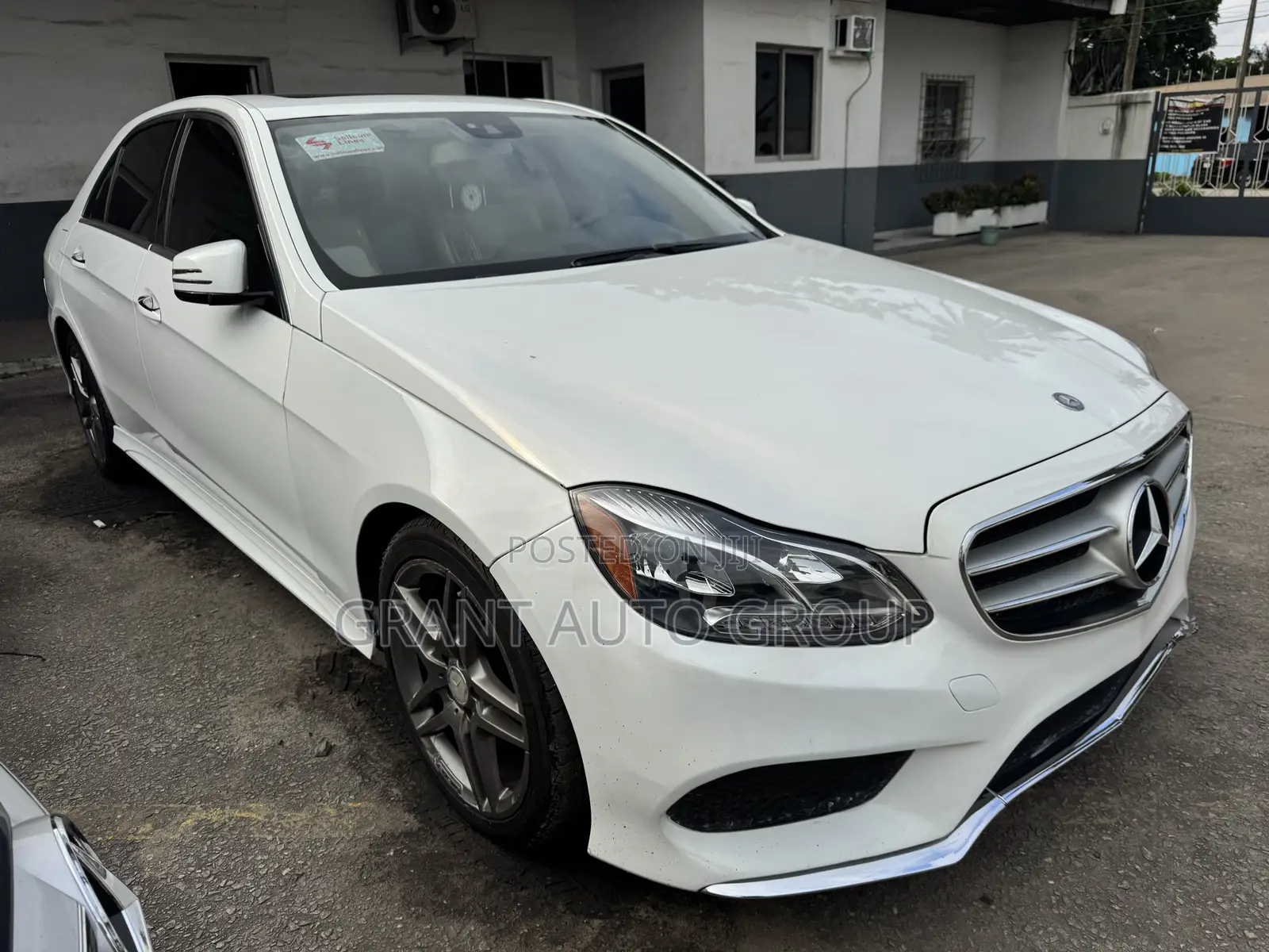 Mercedes-Benz E350 Base 4Matic Sedan AWD (3.5L 6cyl 7A) 2015 White
