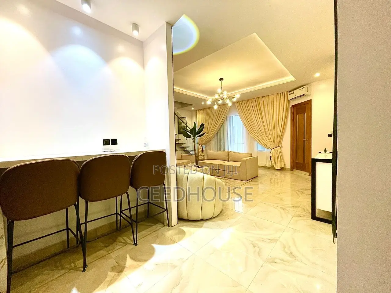Modern 2 Bedroom Duplex With Ps5 and Swimming Pool