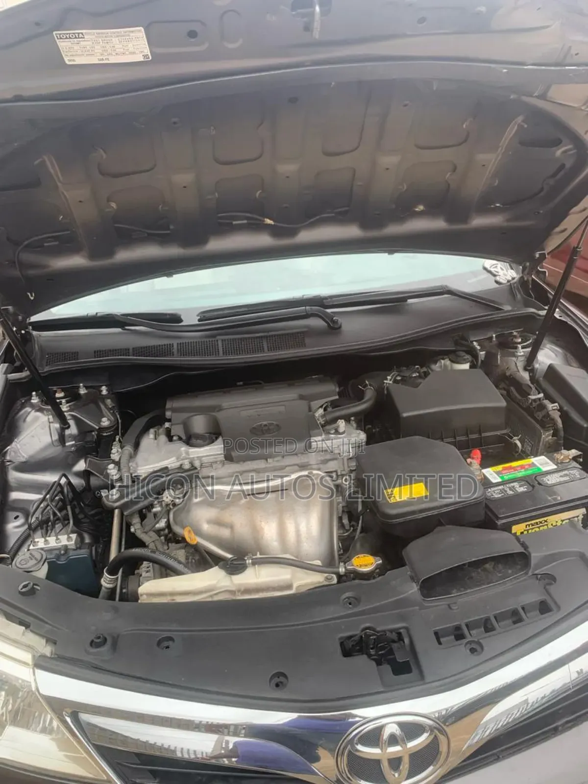 Toyota Camry LE 4dr Sedan (2.5L 4cyl 6A) 2012 Gray