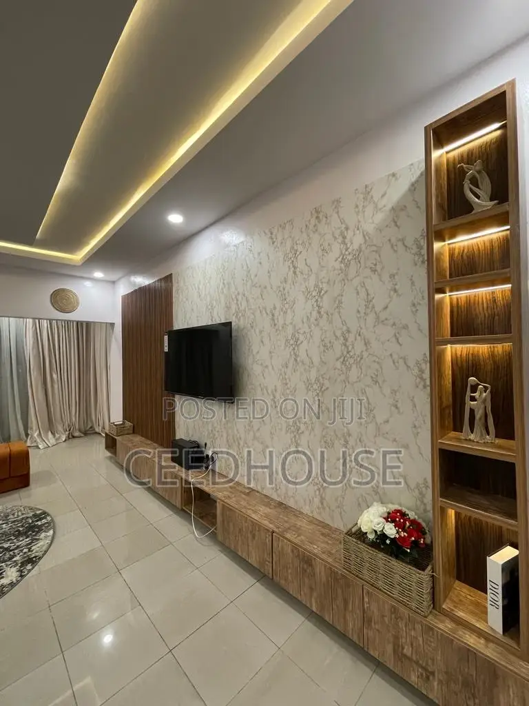 Tastefully Furnished 3 Bedrooms Apartment
