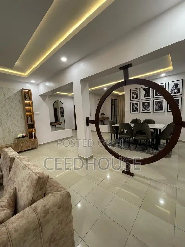 Tastefully Furnished 3 Bedrooms Apartment