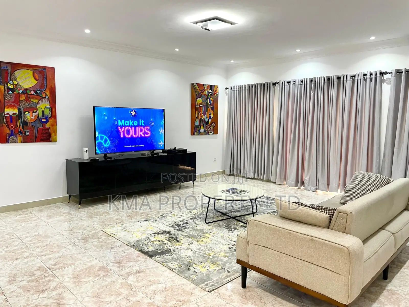 Luxurious 4 Bedrooms Self Compound With Snooker Board