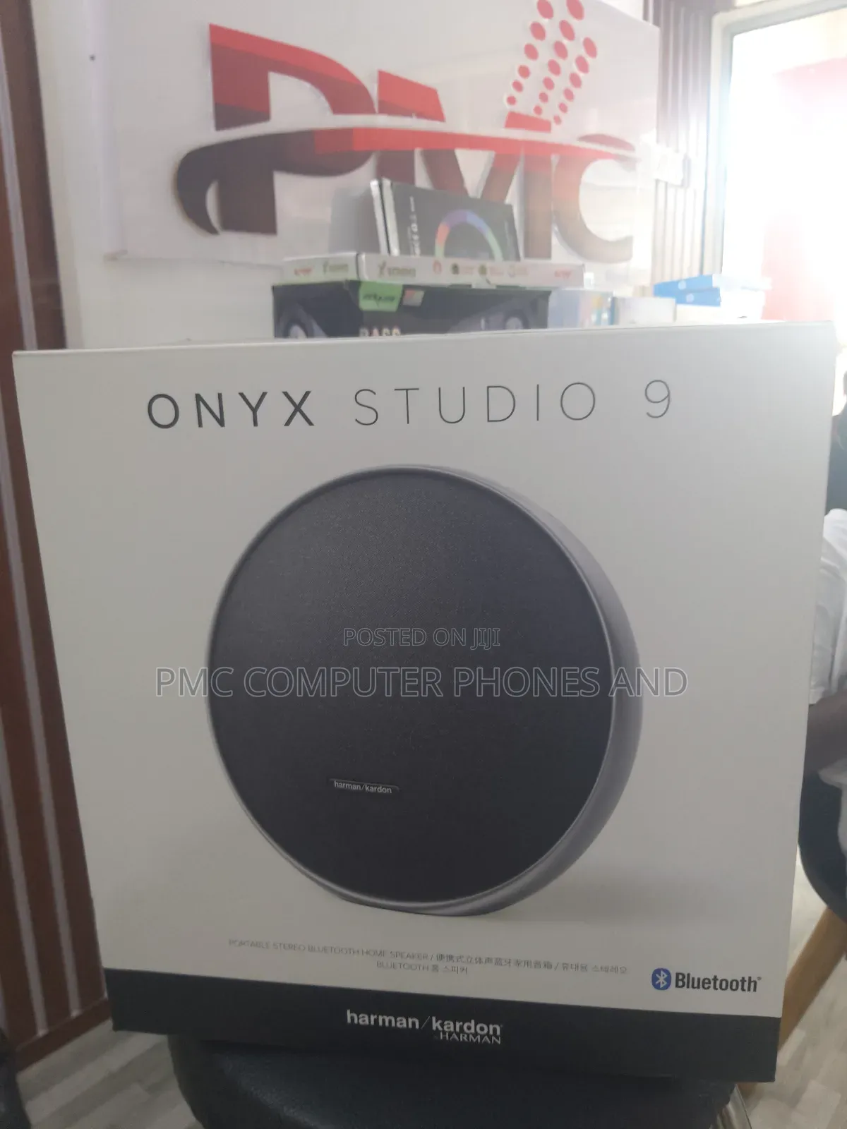 Onyx Studio 9