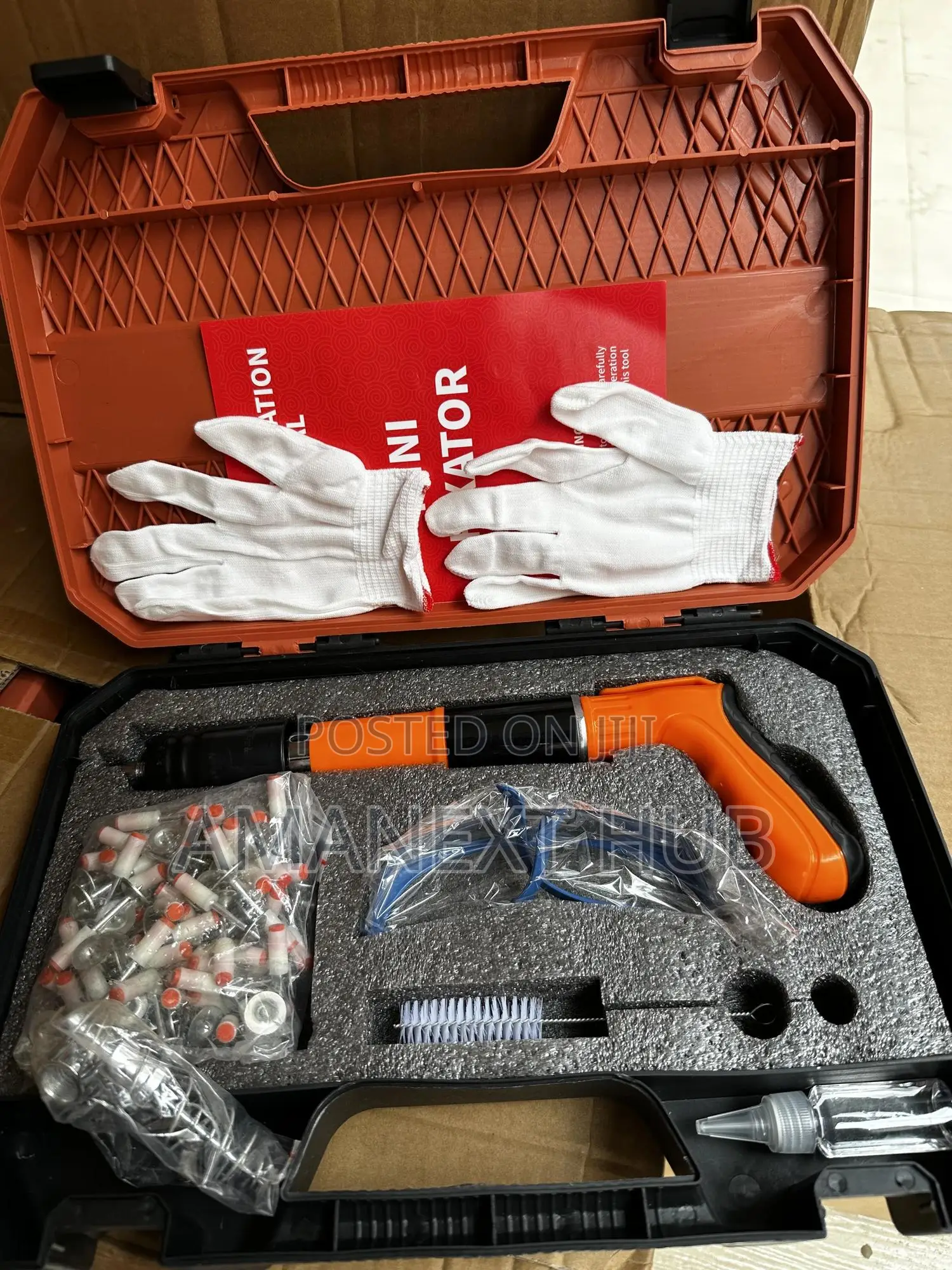 Gun Nailer With (Free 100pics of Nails)