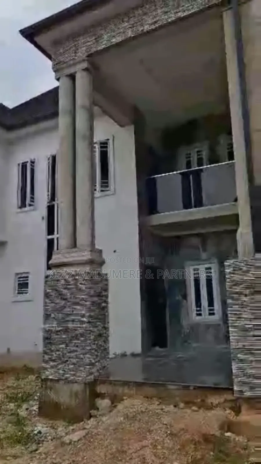 5bdrm Duplex in County Gardens for sale