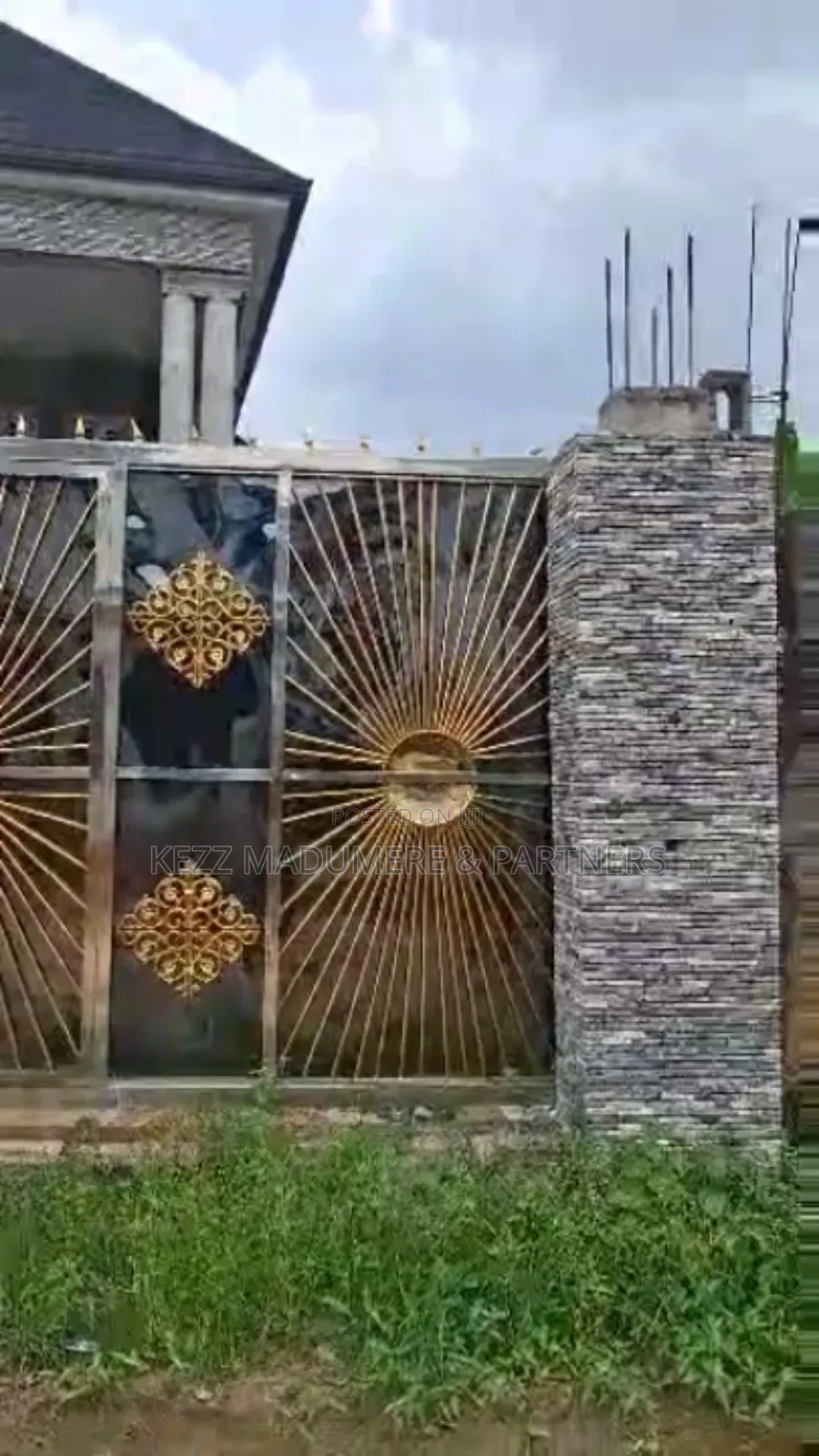 5bdrm Duplex in County Gardens for sale