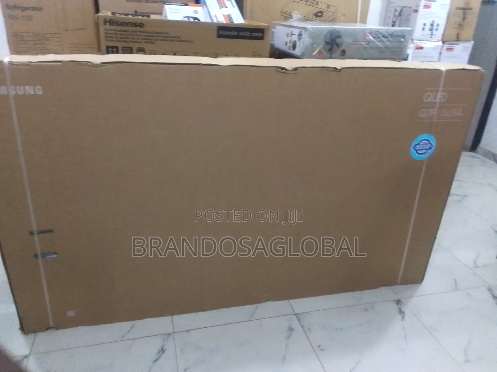 New Samsung 85” Qled Smart Tv With Solarcell Remote