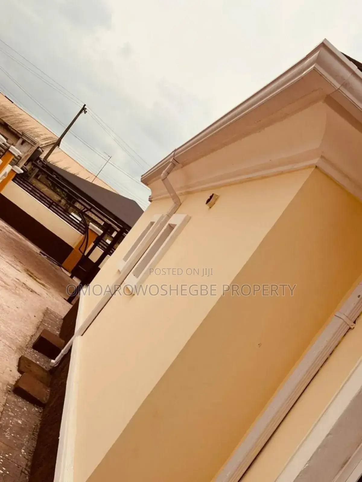 Furnished 3bdrm Bungalow in Alagbaka Gra, Akure for sale