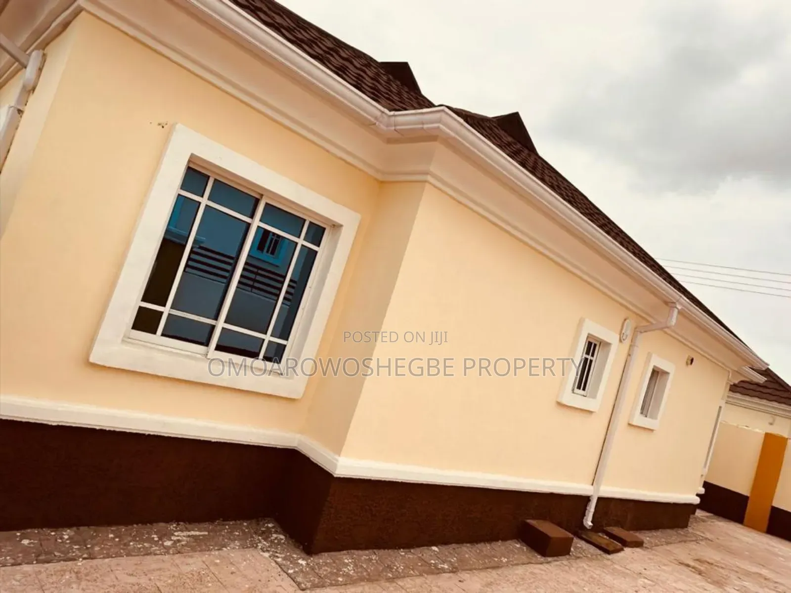 Furnished 3bdrm Bungalow in Alagbaka Gra, Akure for sale