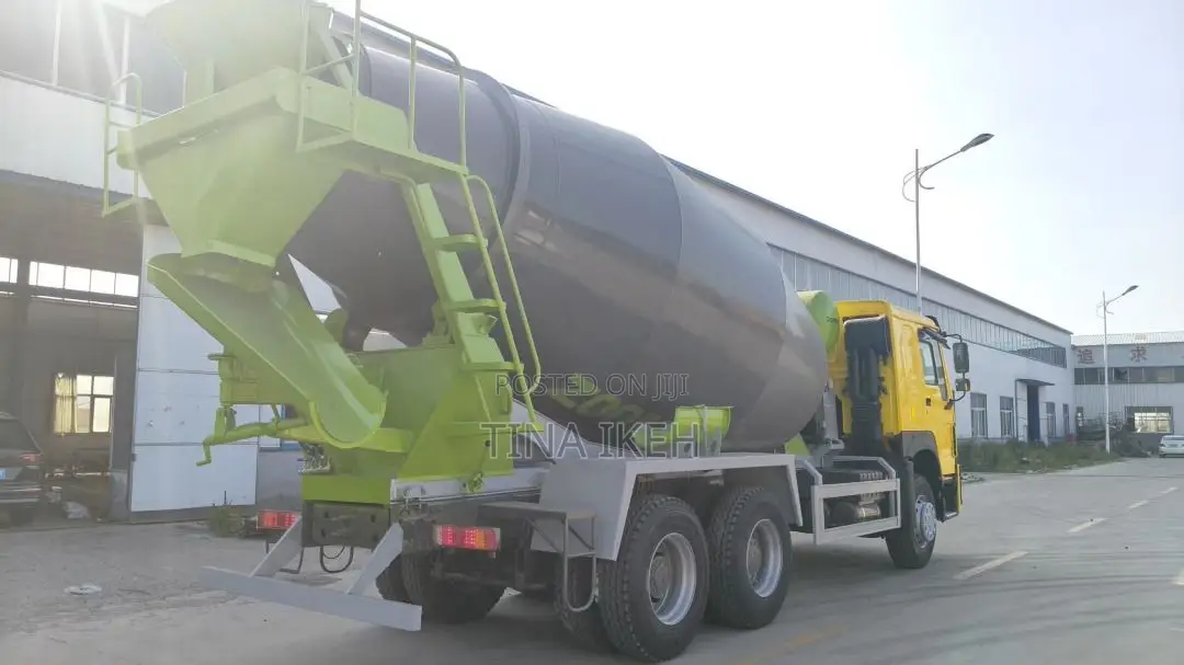 Howo Mixer Truck 2017 Yellow