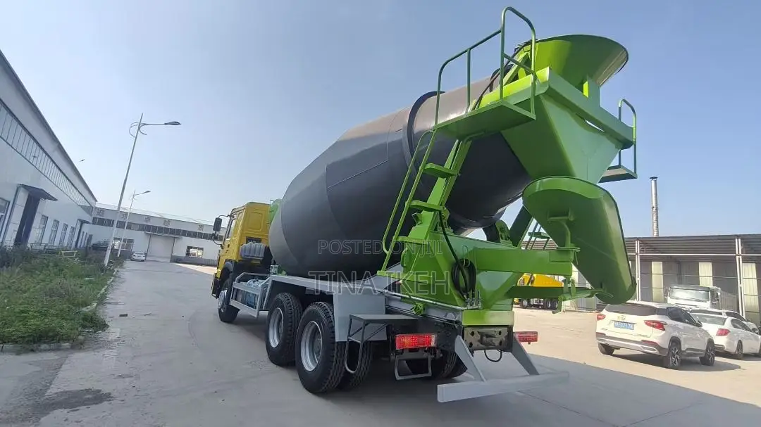 Howo Mixer Truck 2017 Yellow
