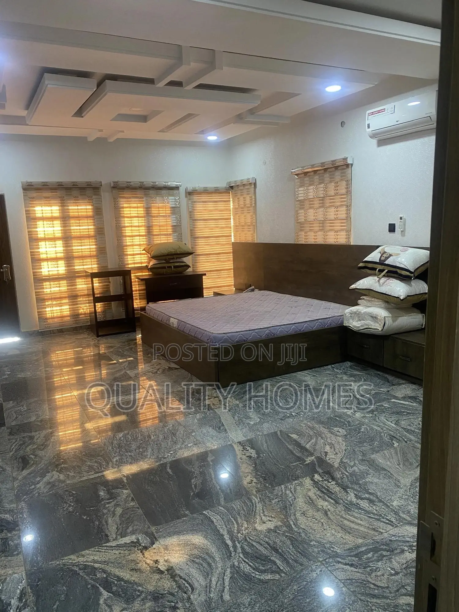 Furnished 9bdrm Mansion in Apo Resettlement for sale