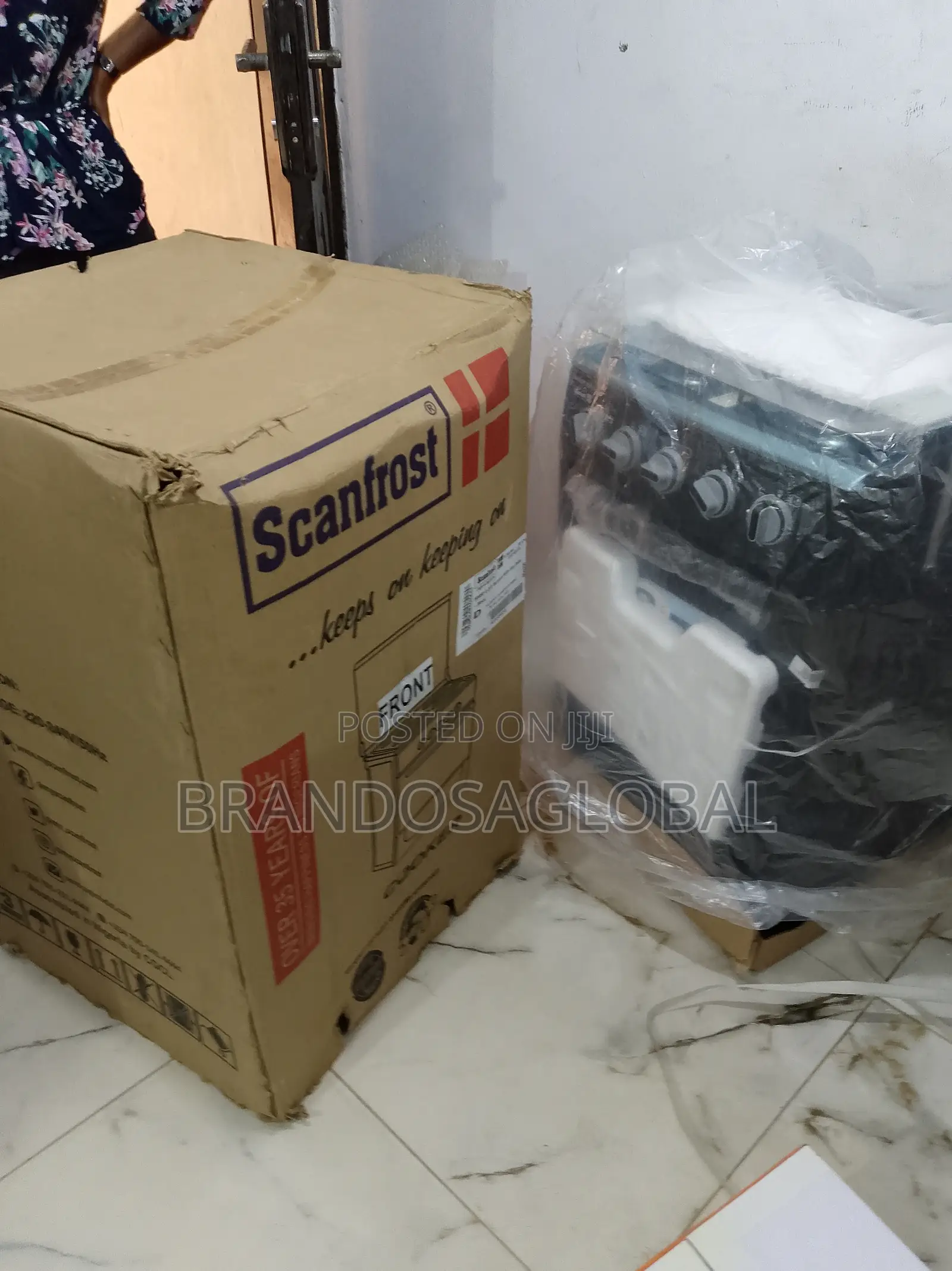 Scanfrost 4 Burner Gas Cooker Sfc5401b – 50x50 Cm