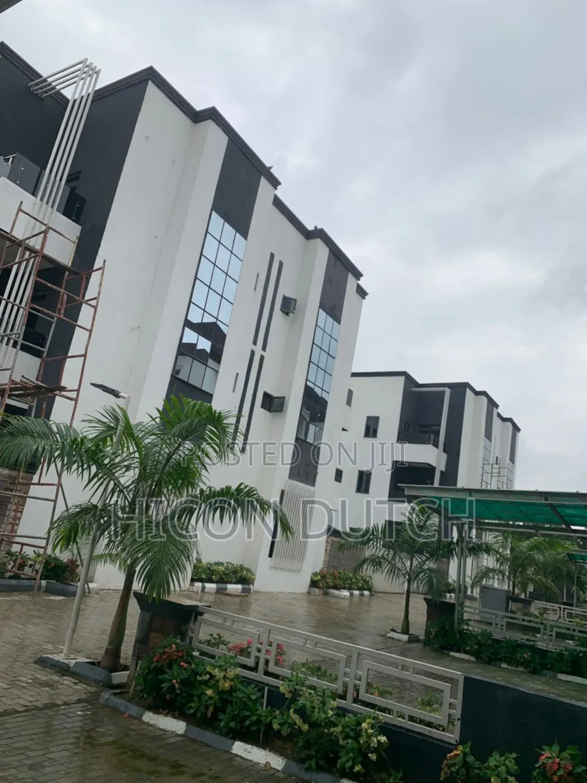 6bdrm Townhouse/Terrace in Dakibiyu for Sale