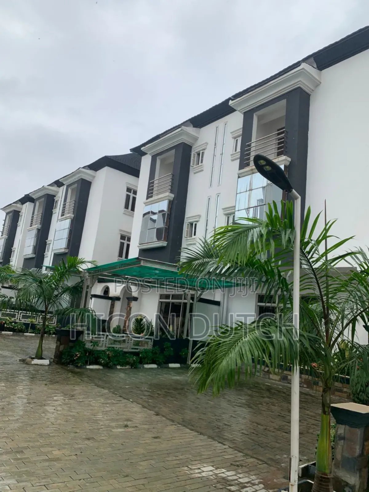 6bdrm Townhouse/Terrace in Dakibiyu for Sale