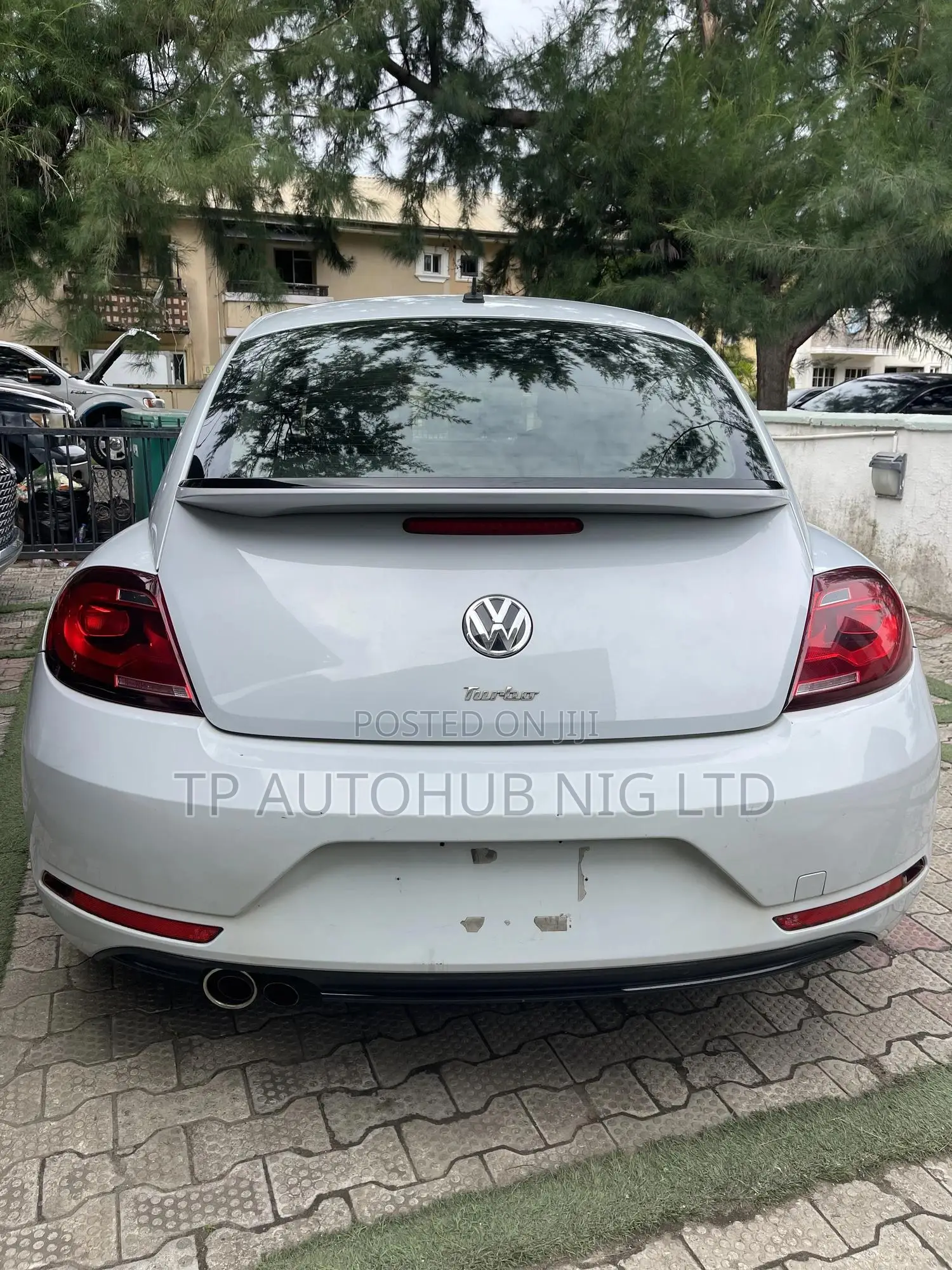 Volkswagen Beetle 2.0T Final Edition SEL Hatchback 2019 Silver