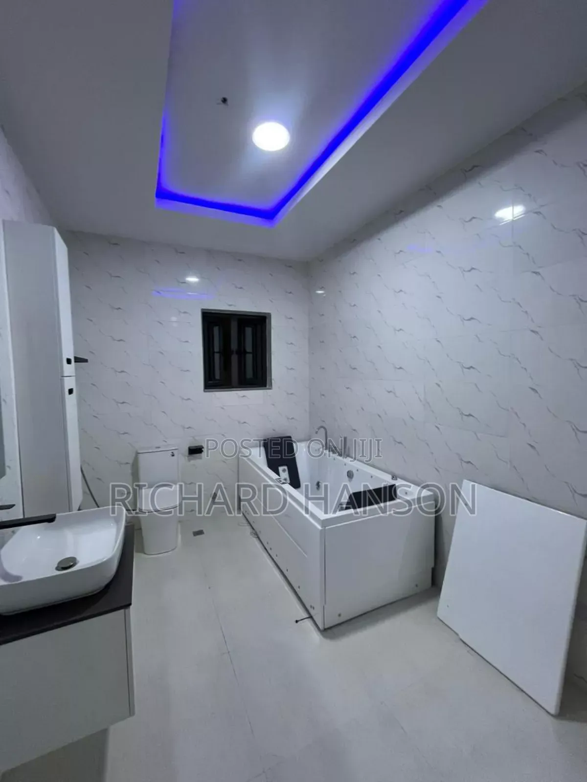 5bdrm Duplex in Inside Ajah for sale