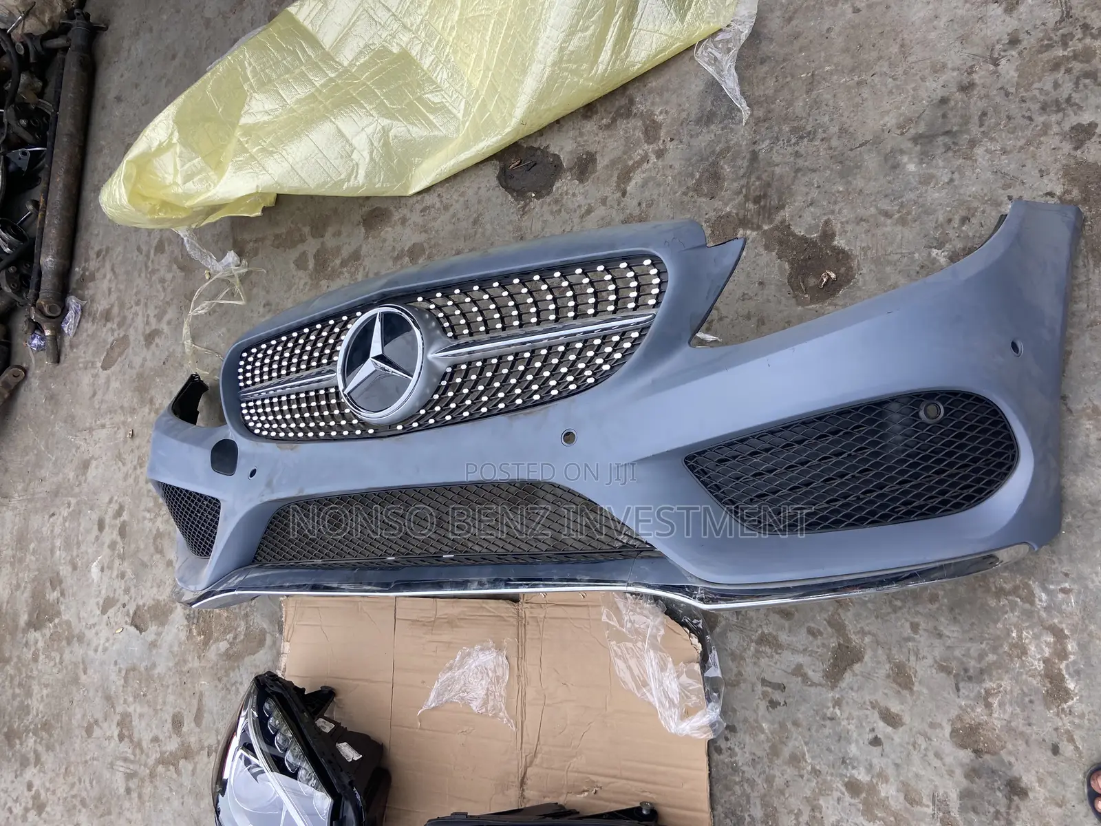 Complete Bumper 205 C300  With Grill
