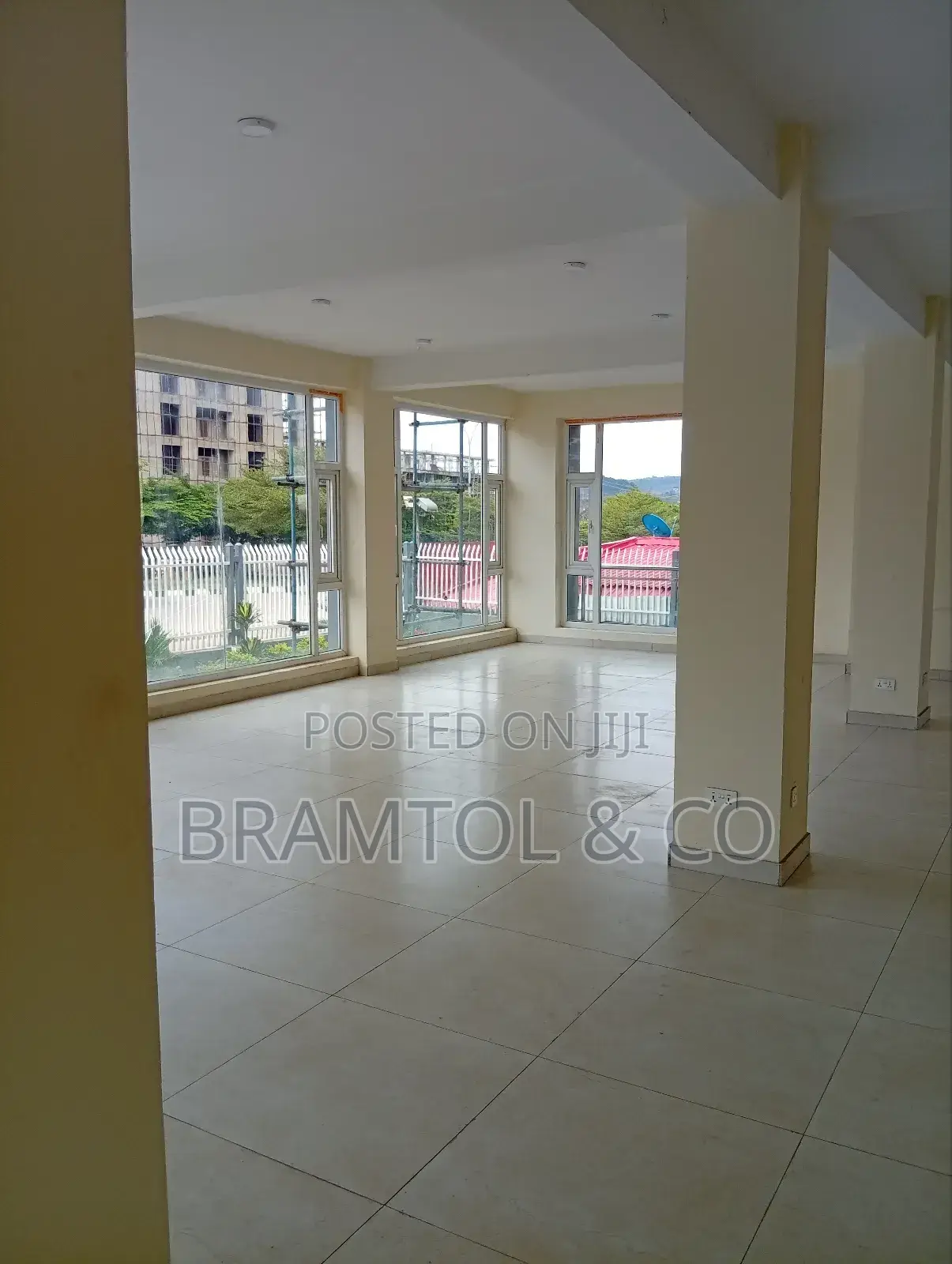 150sqm Office Space/Shop for Rent in Gudu