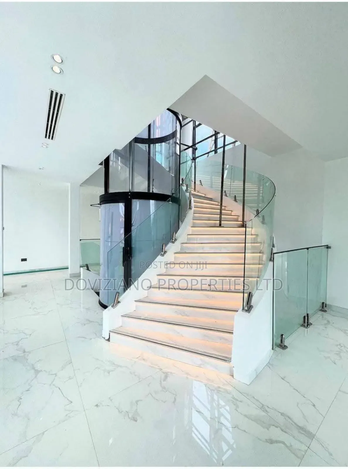 5bdrm Duplex in Osapa london for sale