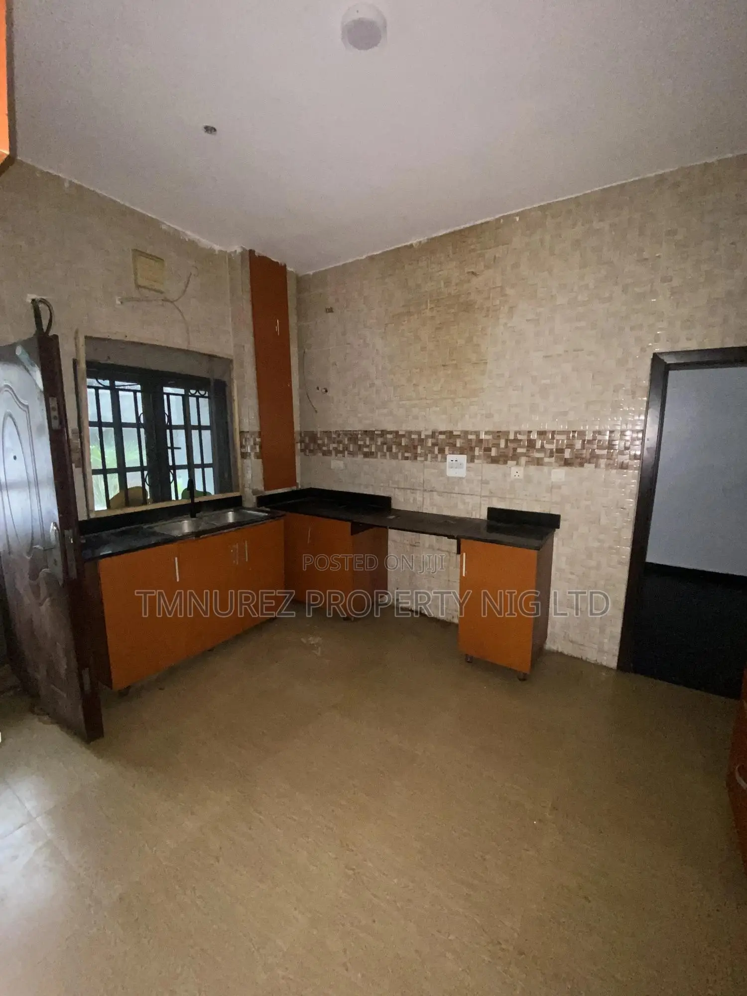 3bdrm Apartment in Ikate, Lekki for rent