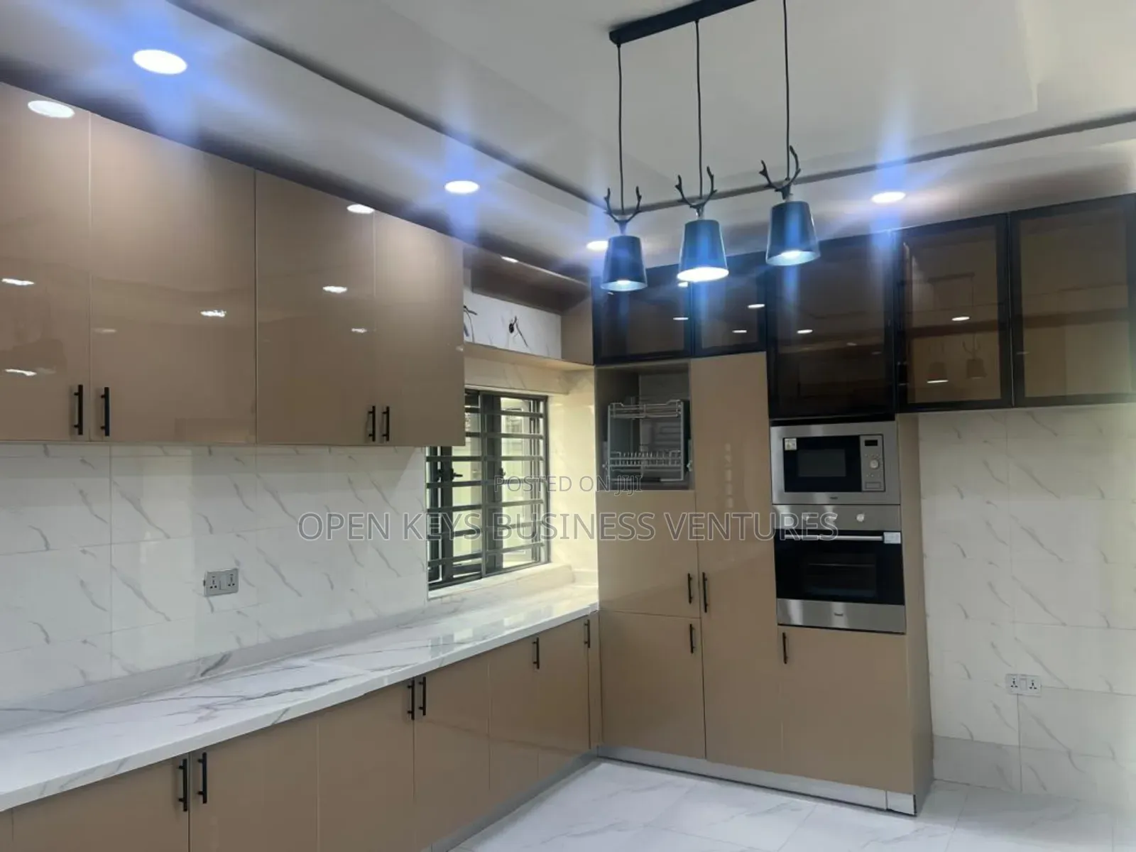 Furnished 4bdrm Duplex in Bluegate, Oluyole Estate for sale