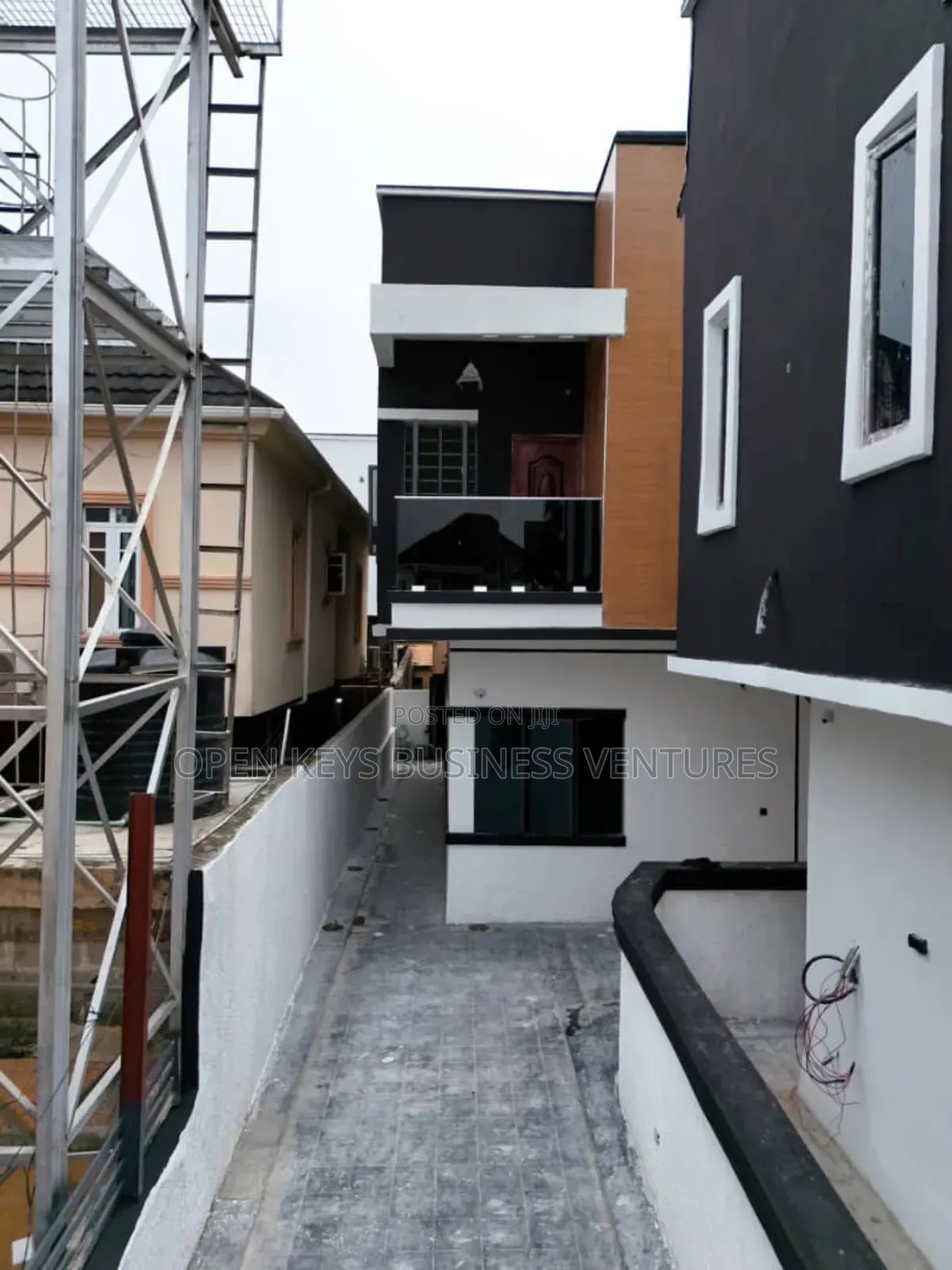 Furnished 4bdrm Duplex in Bera, Chevron for sale