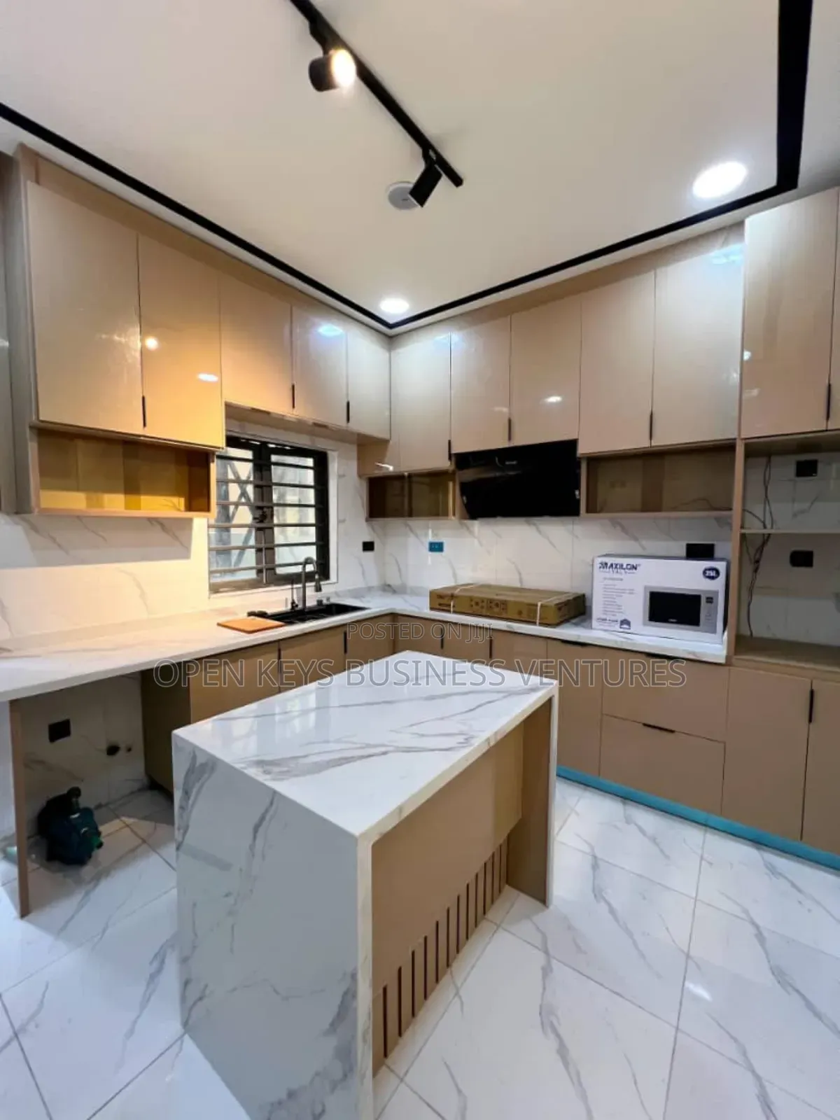 Furnished 4bdrm Duplex in Bera, Chevron for sale