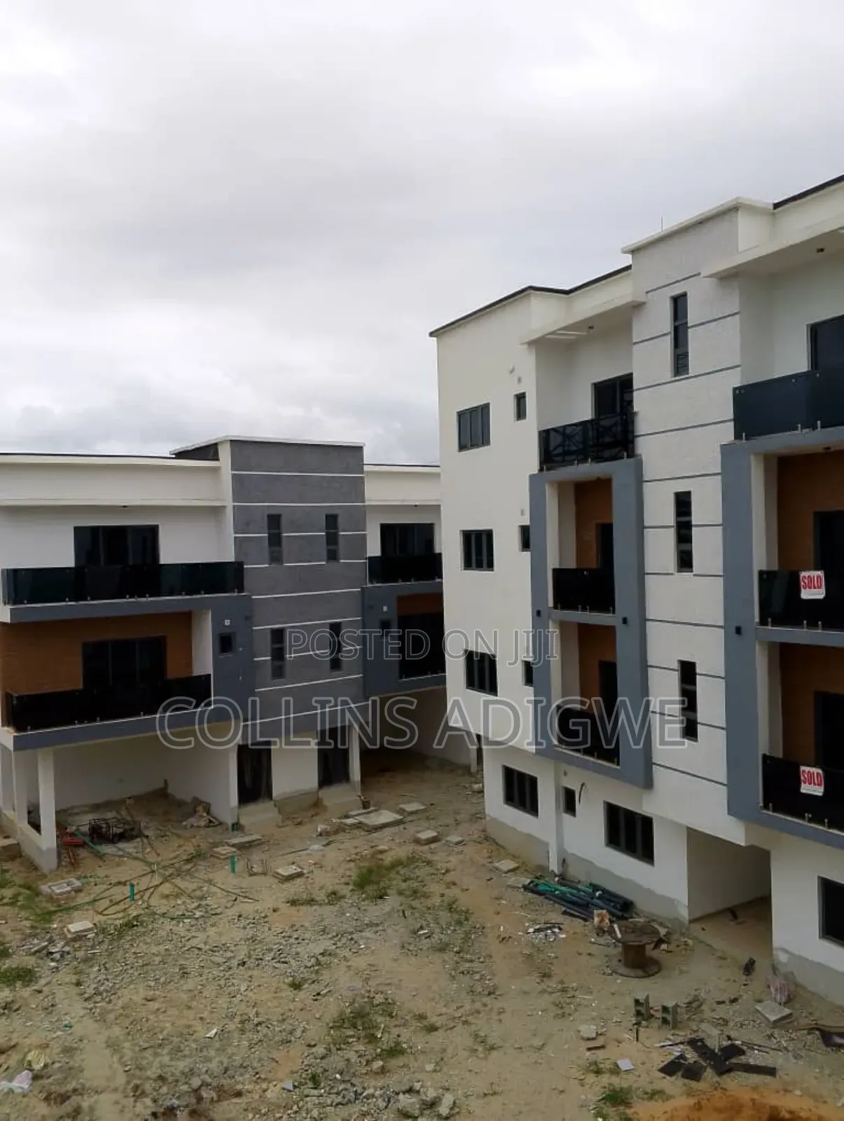 2bdrm Apartment in Ologolo Lekki for sale