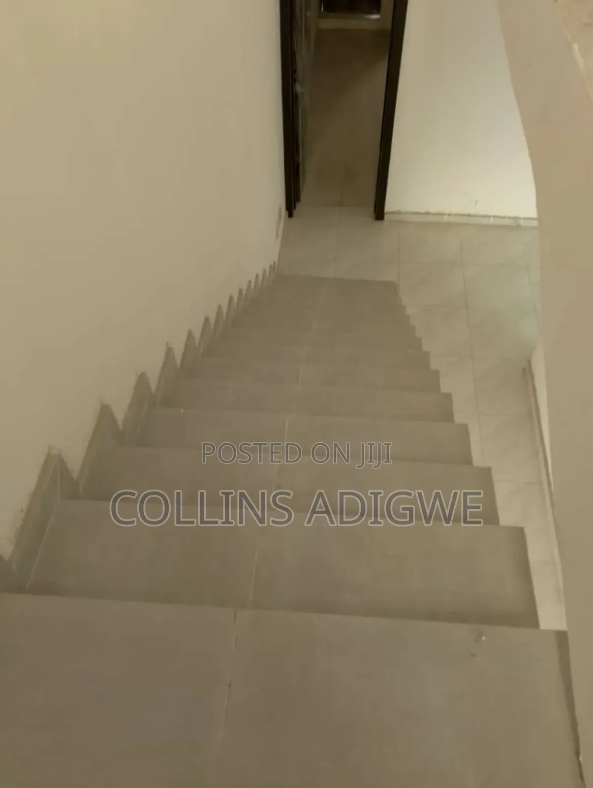 2bdrm Apartment in Ologolo Lekki for sale