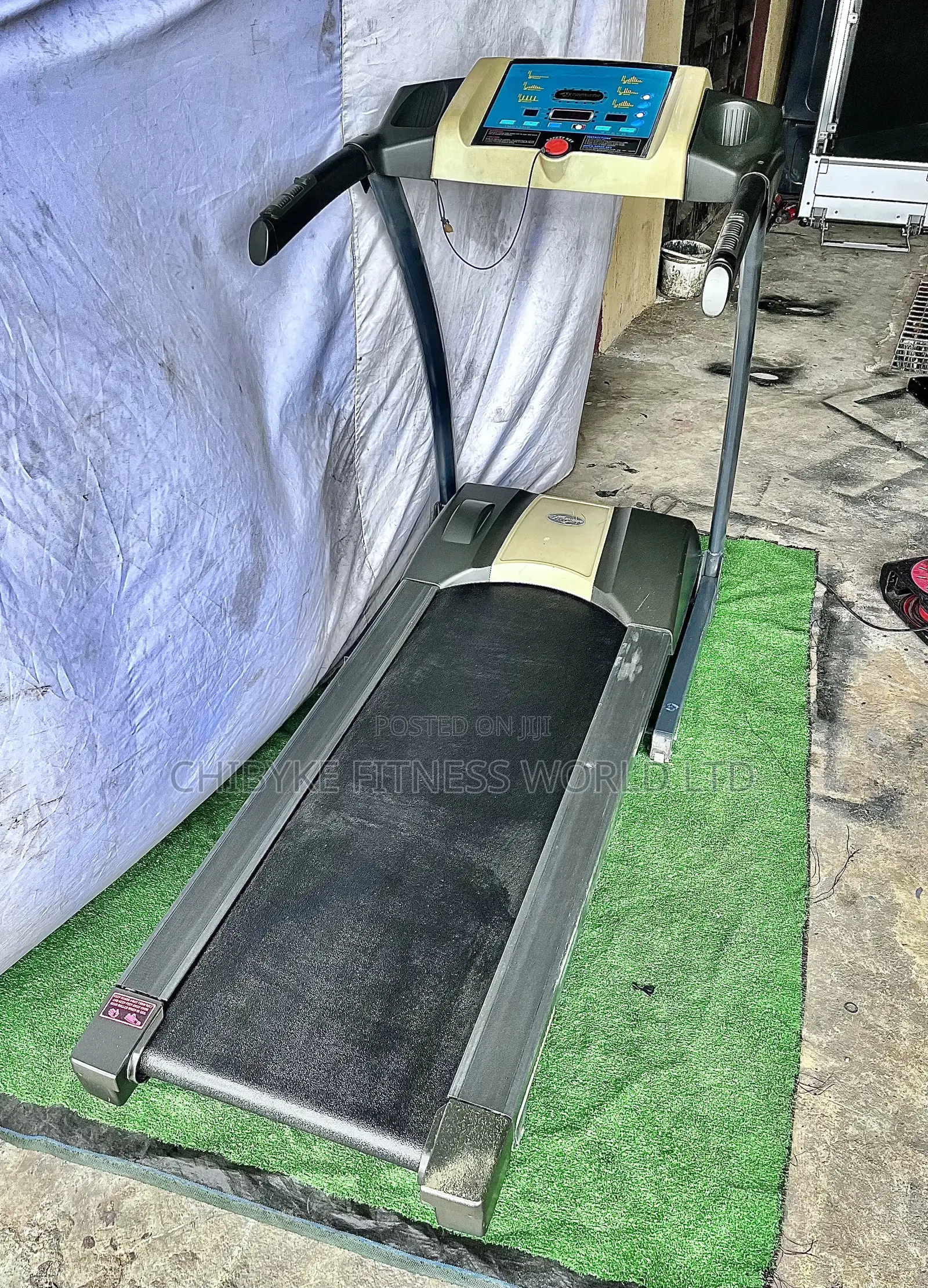 4hp Strength Master Treadmill