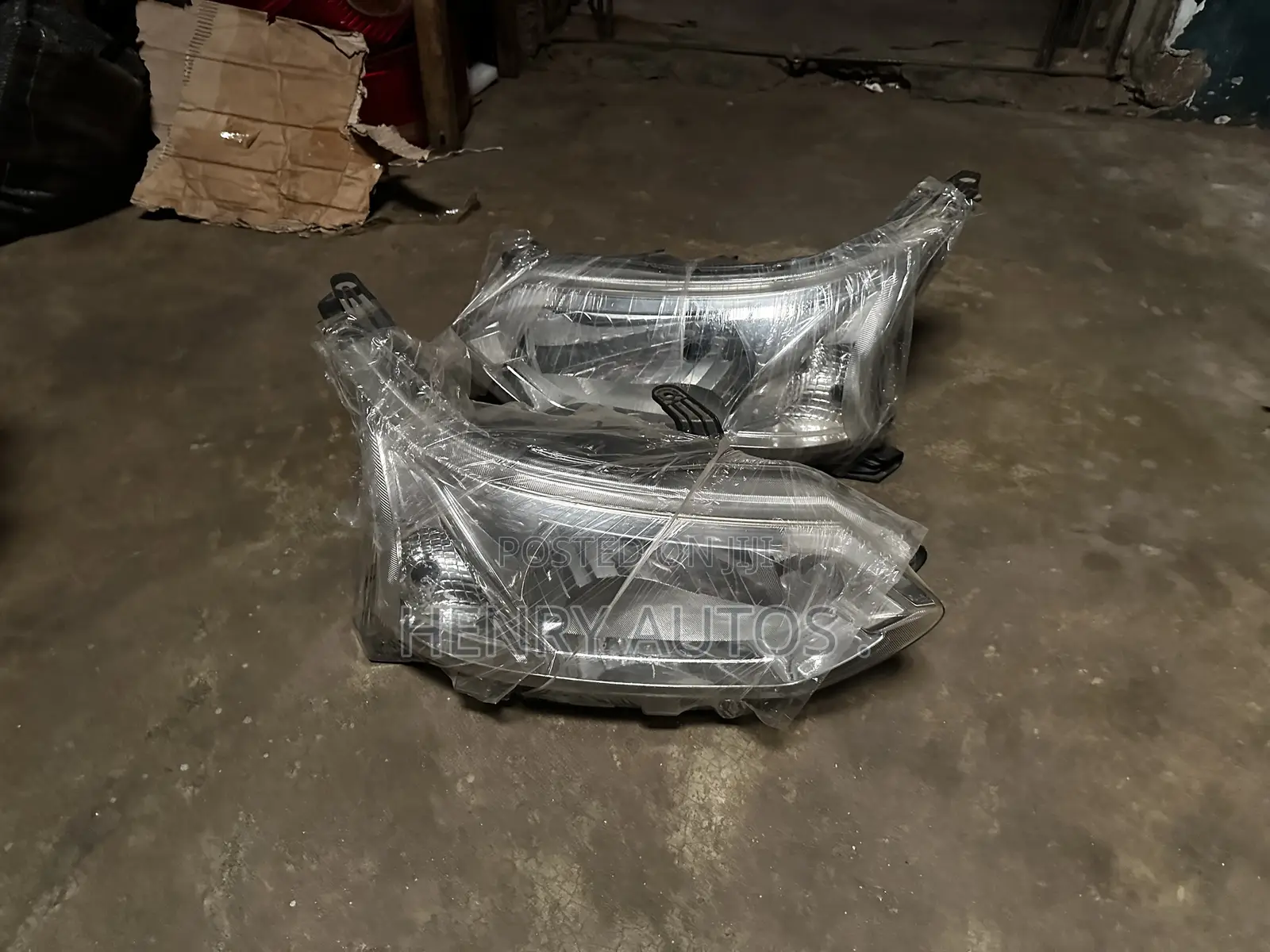 Set Headlamp Avenza 2015