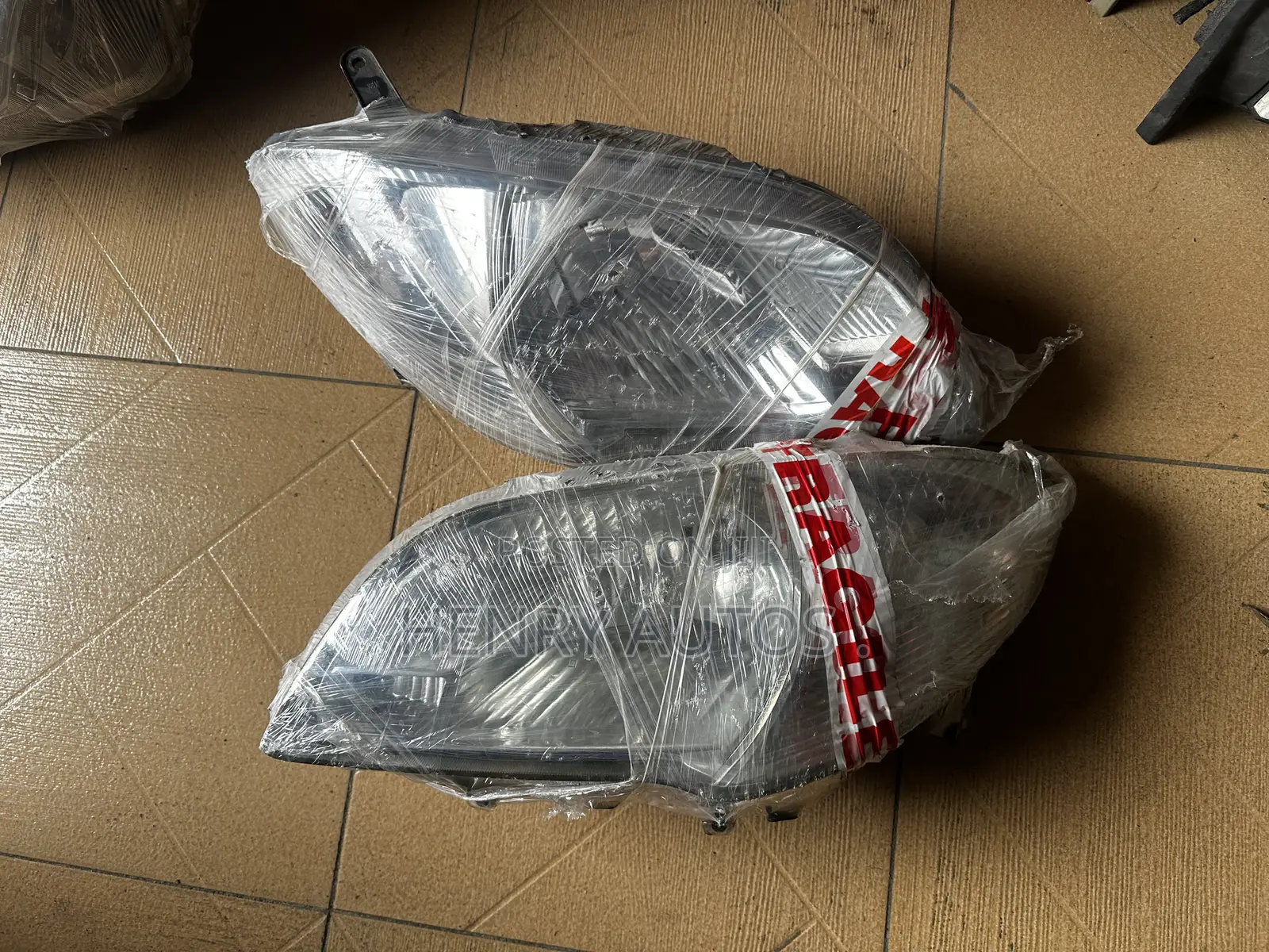 Set Headlamp Corolla Vois 2005
