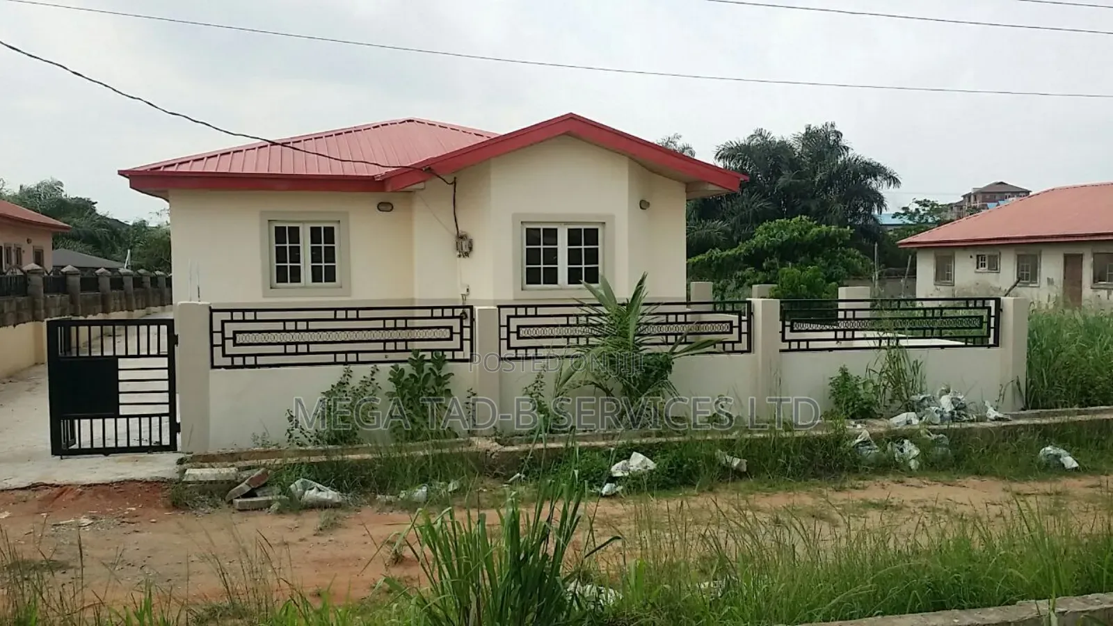 3bdrm Bungalow in Magboro Estate, Ojodu for sale
