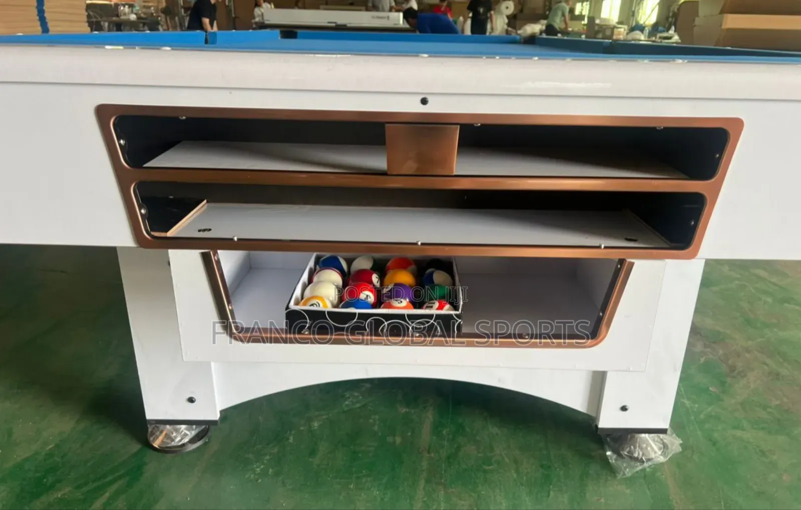 Snooker Pool Table With 2 Cue Stick and Accessories