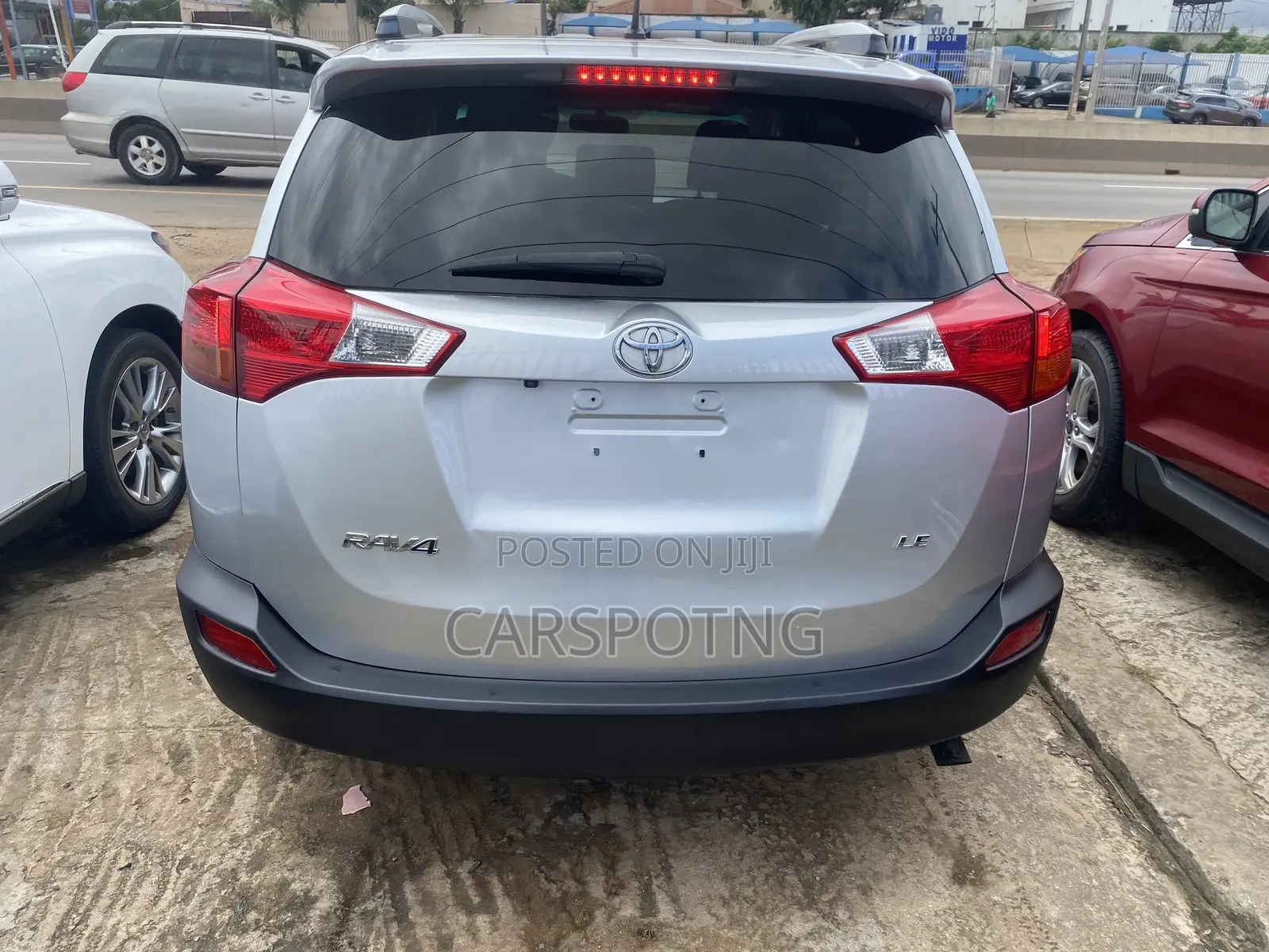 Toyota RAV4 LE 4dr SUV (2.5L 4cyl 6A) 2014 Silver
