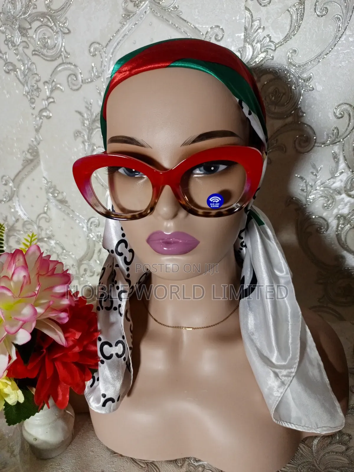 Female Trendy Sunglasses/Eyewear
