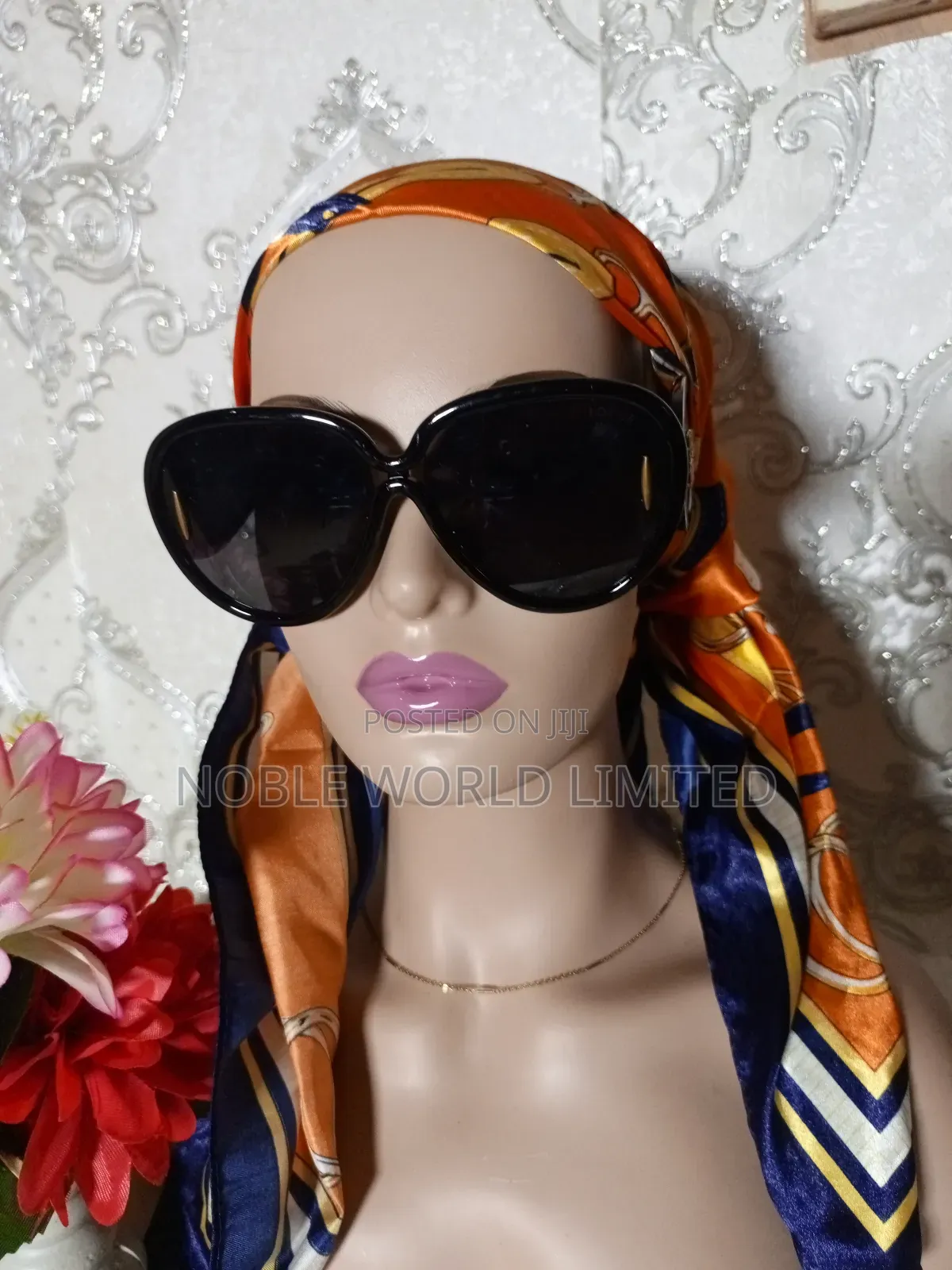 Female Trendy Sunglasses/Eyewear