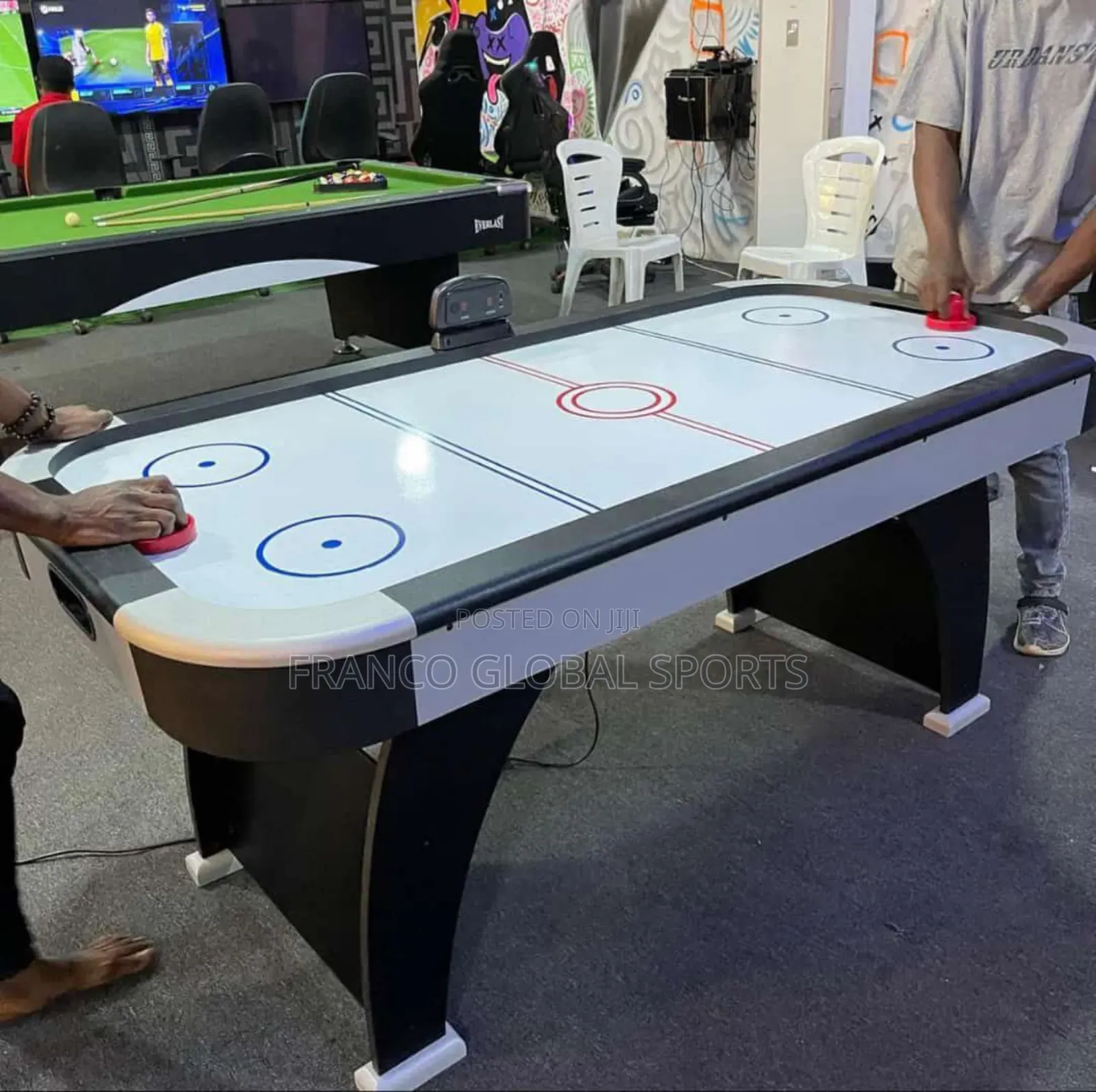Air Hockey Table