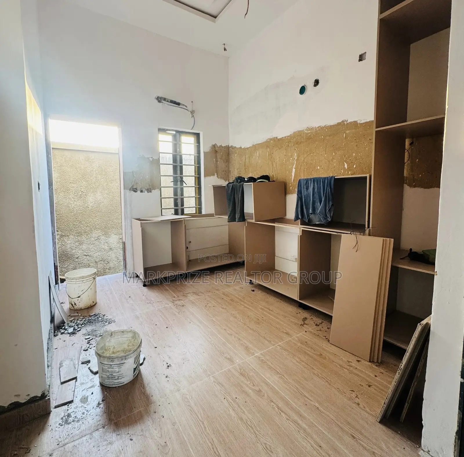 4bdrm Duplex in Maryland Lagos for sale