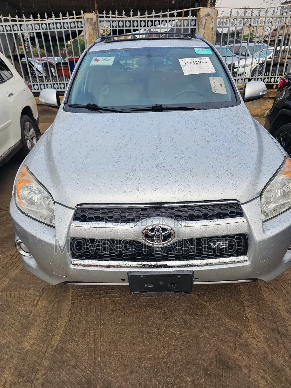 Toyota RAV4 2010 Silver