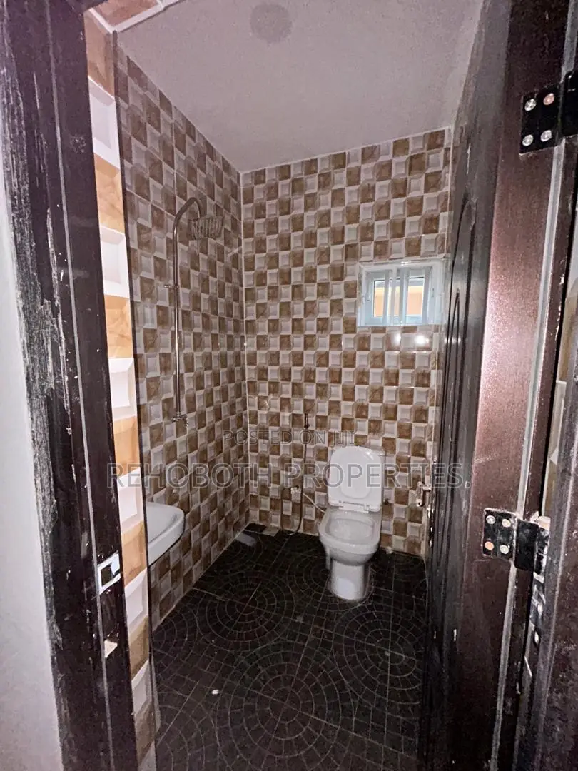 2bdrm Apartment in Dove Estate Elebu, Ibadan for rent