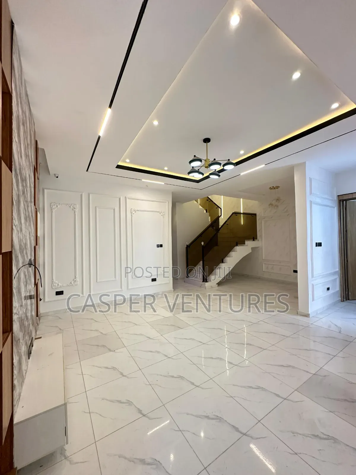 4bdrm Duplex in Bera, Chevron for sale